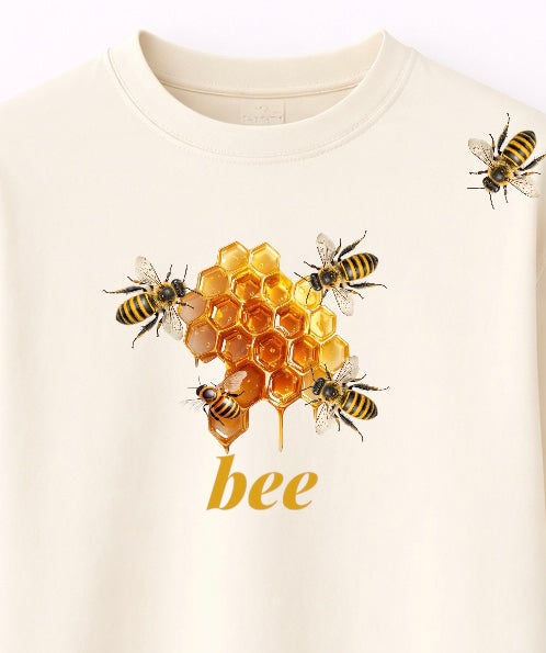 Honey Bee Graphic Oversized T-Shirt – Nature-Inspired Honeycomb Print Tee